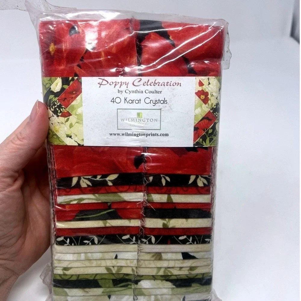 Wilmington Prints Poppy Celebration 40 Karat Crystals 2.5